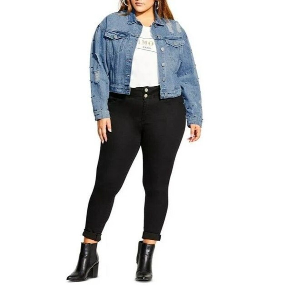 City Chic Womens Plus Large 20 Light Denim Studded Cropped Denim Jacket NWT AY23